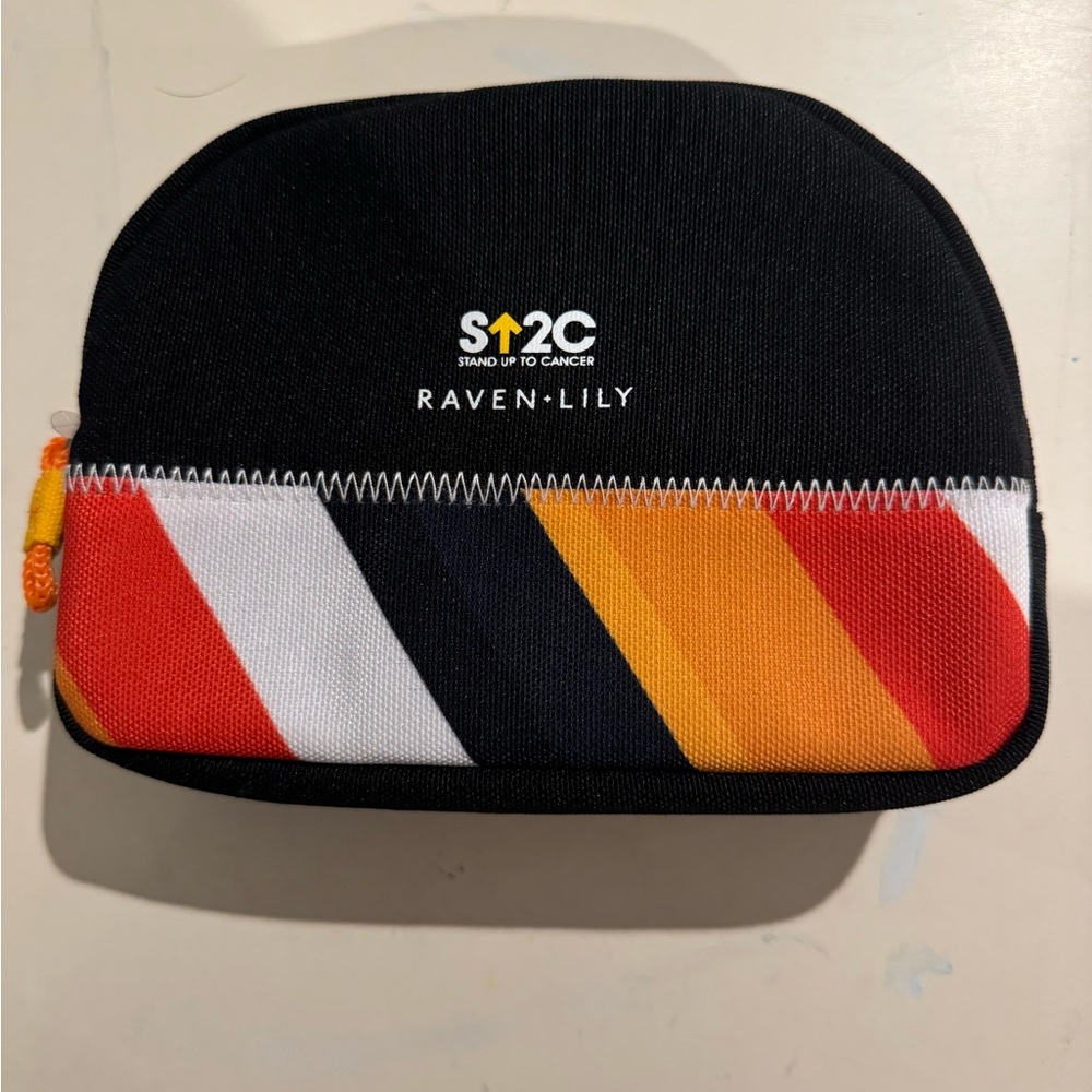 NWT Raven Lily Business Class Amenity Kit (American Airlines)